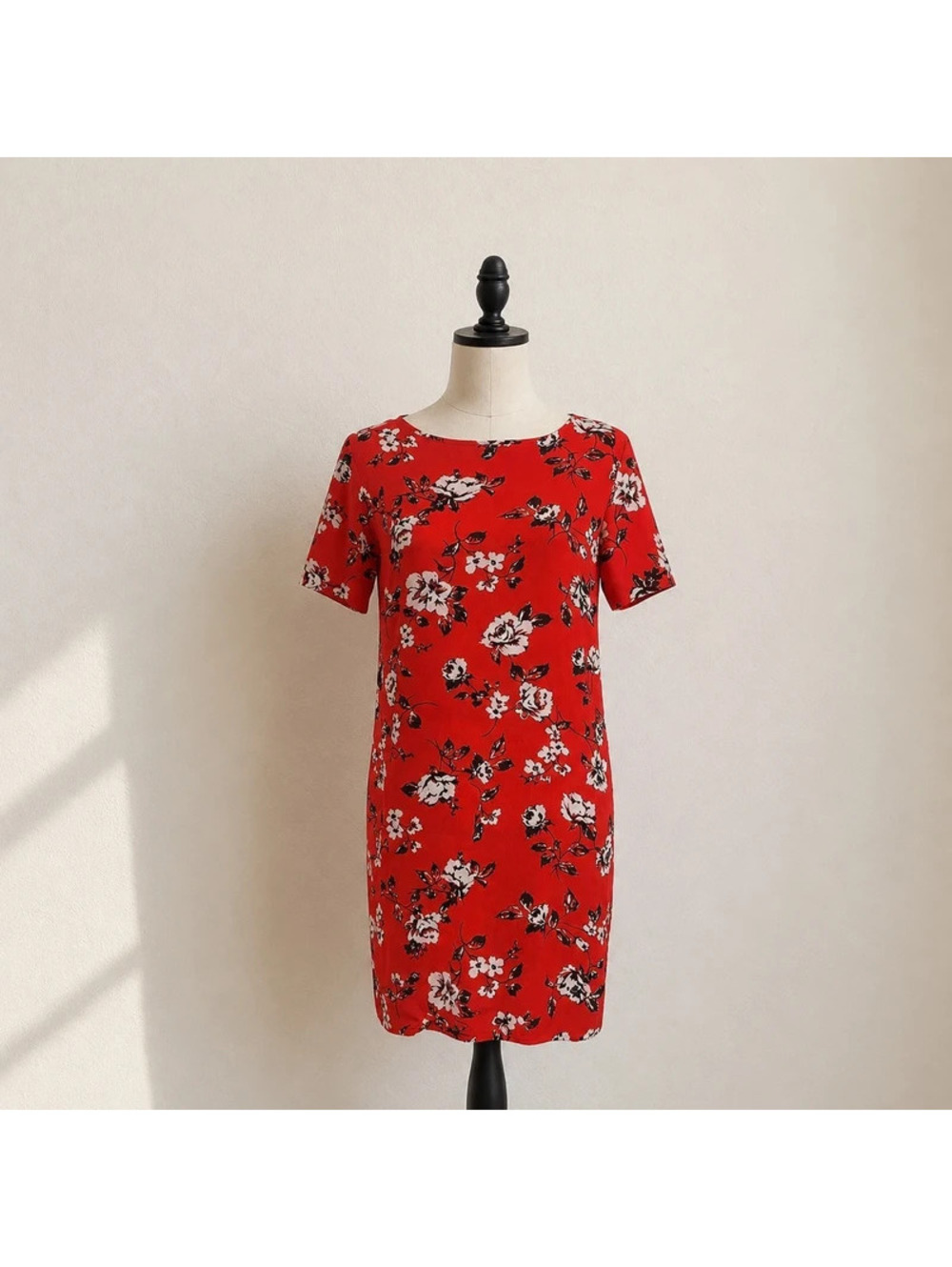 Primark Red Floral Sheath Dress Size 8 Short Sleeve Stretch Knee Length
